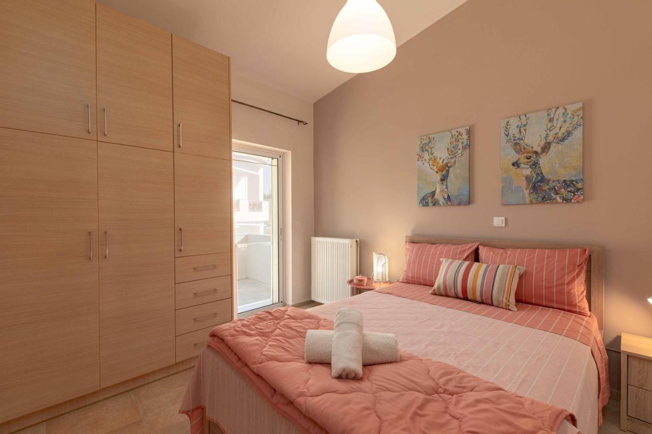 Villa Melenia For Family Holidays By The Beach Agia Pelagia  Exterior foto