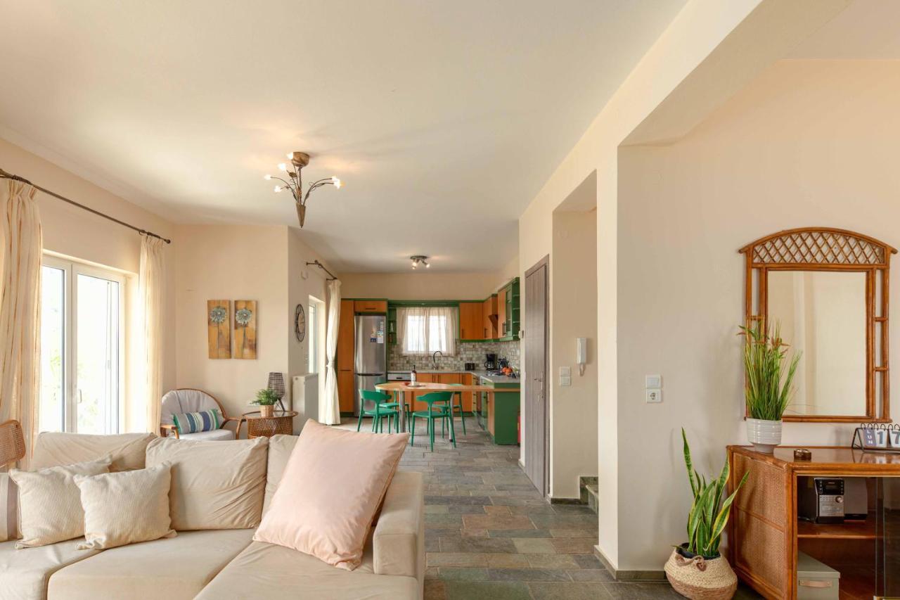 Villa Melenia For Family Holidays By The Beach Agia Pelagia  Exterior foto