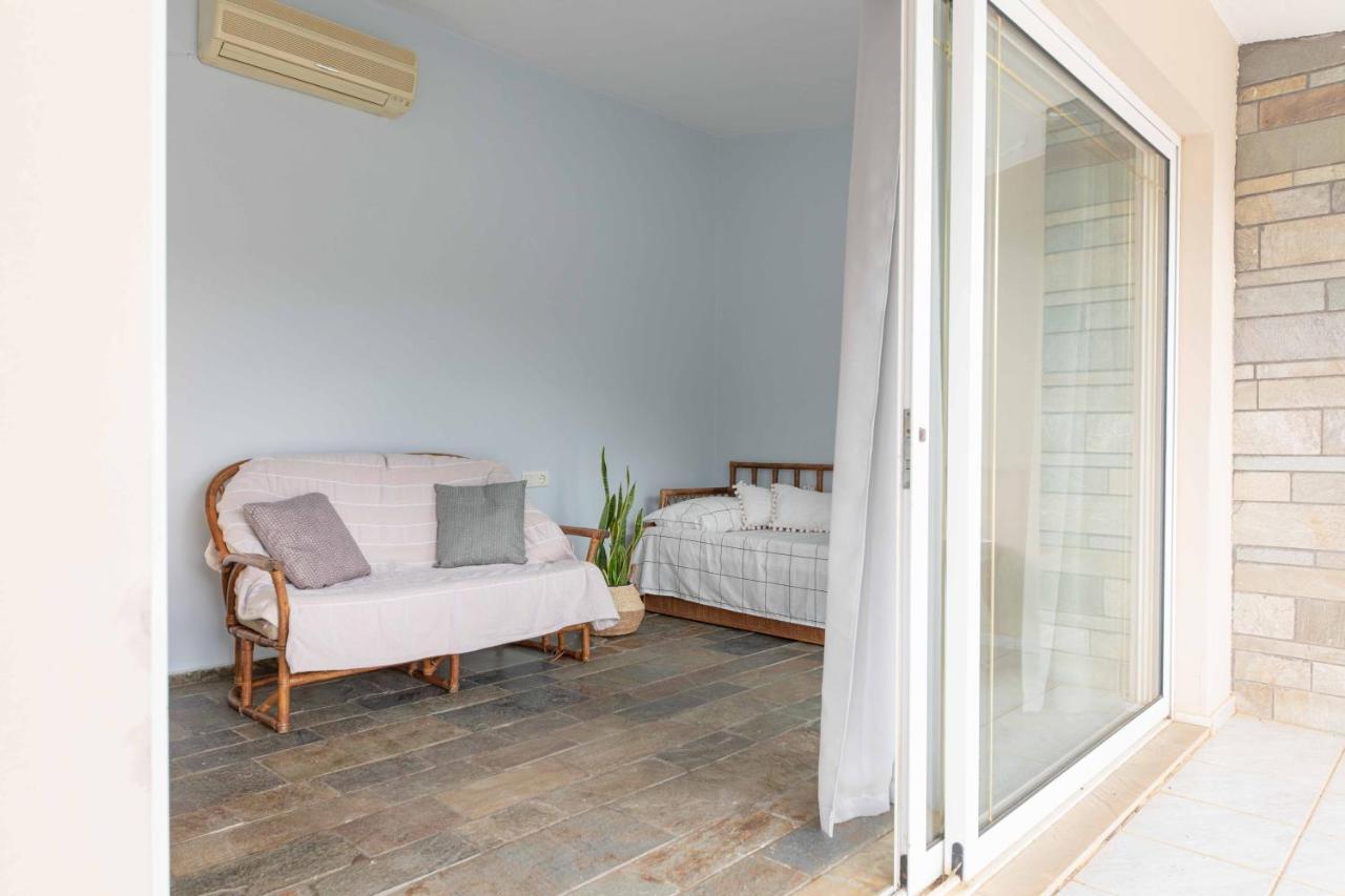 Villa Melenia For Family Holidays By The Beach Agia Pelagia  Exterior foto