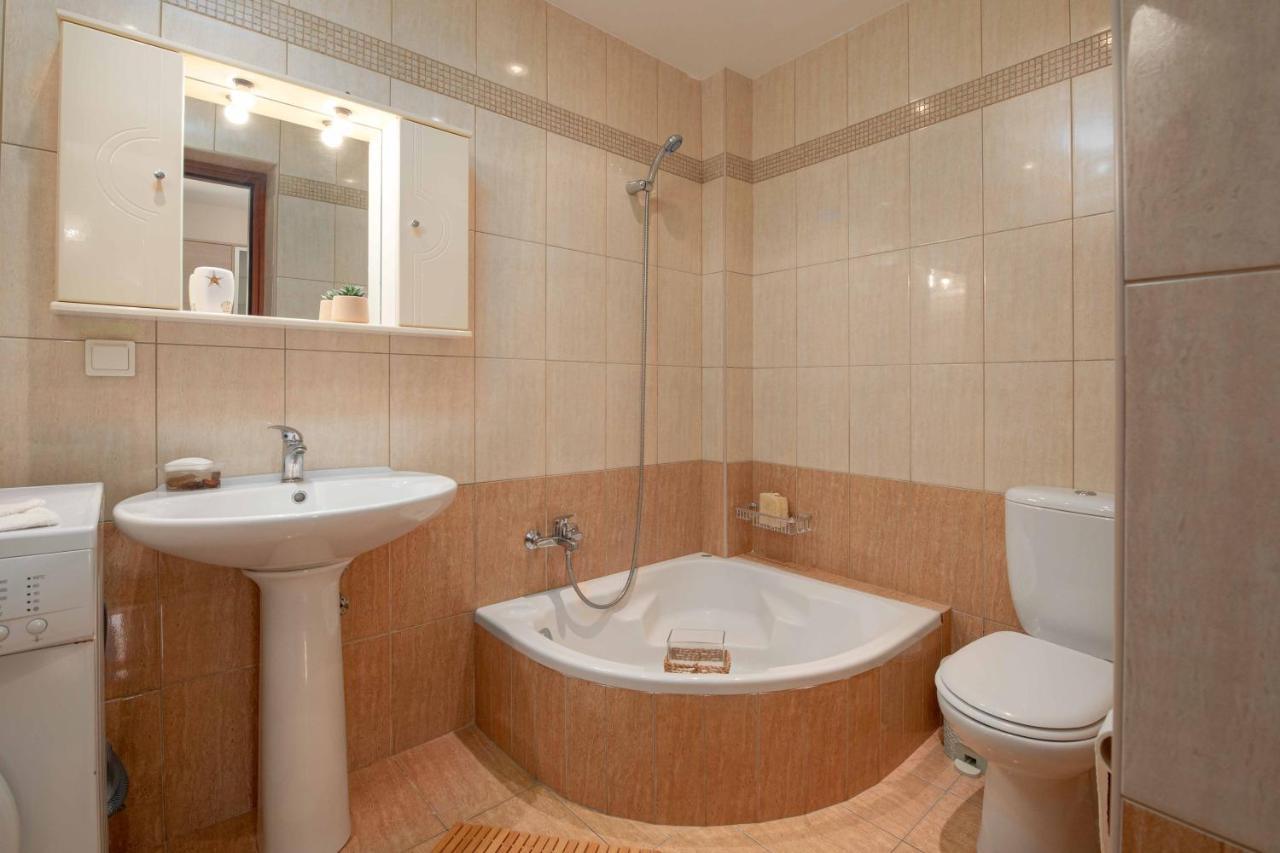 Villa Melenia For Family Holidays By The Beach Agia Pelagia  Exterior foto